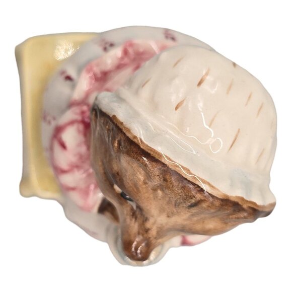 Beatrix Potter's Mrs. Tiggy Winkle Takes Tea Hedgehog Figurine 1985 F. Warne - Picture 5 of 8